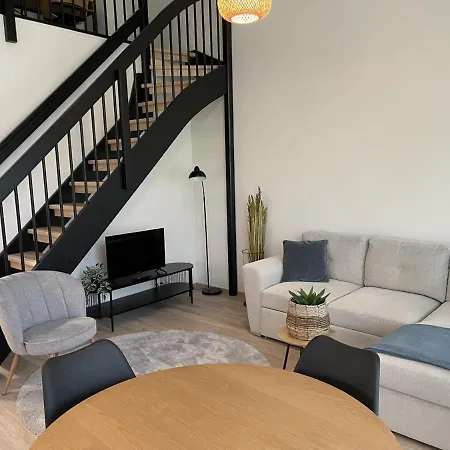 Apartment High-ceilinged With Balcony Tampere