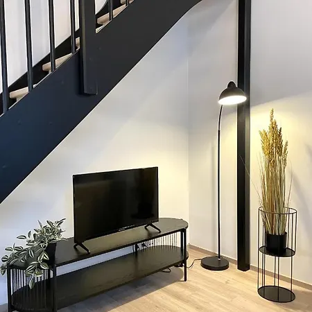 High-ceilinged With Balcony タンペレ